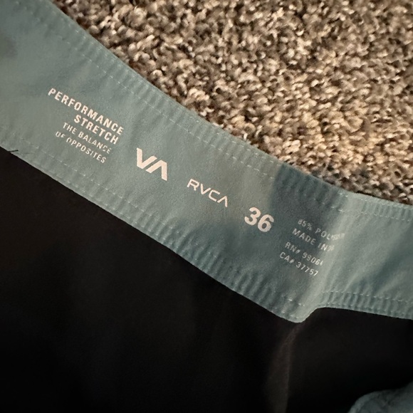 RVCA Boardshorts Size 36 - Picture 2 of 3
